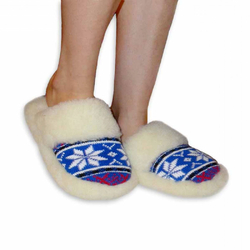 Slippers NORWAY made of sheep's wool Slippers NORWAY made of sheep's wool