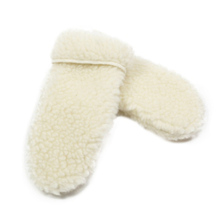 Mittens made of sheep's wool natural